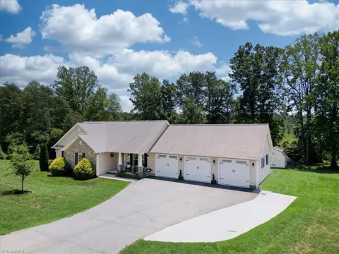 290 Tuttle Road
