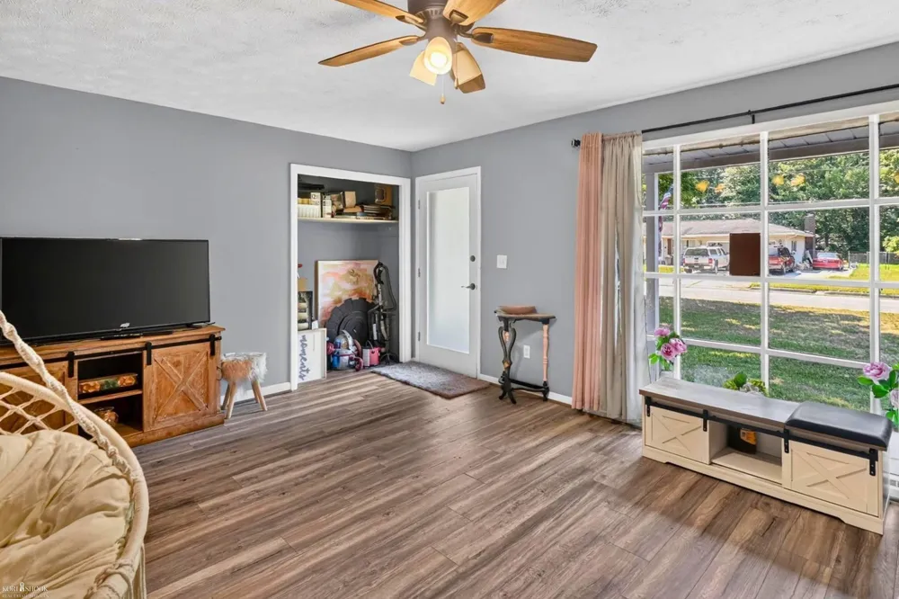 4141 Triwood Road Bridgeport Charter Township, MI 48722
