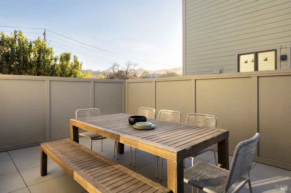 709 C STREET ##2 San Rafael, CA 94901