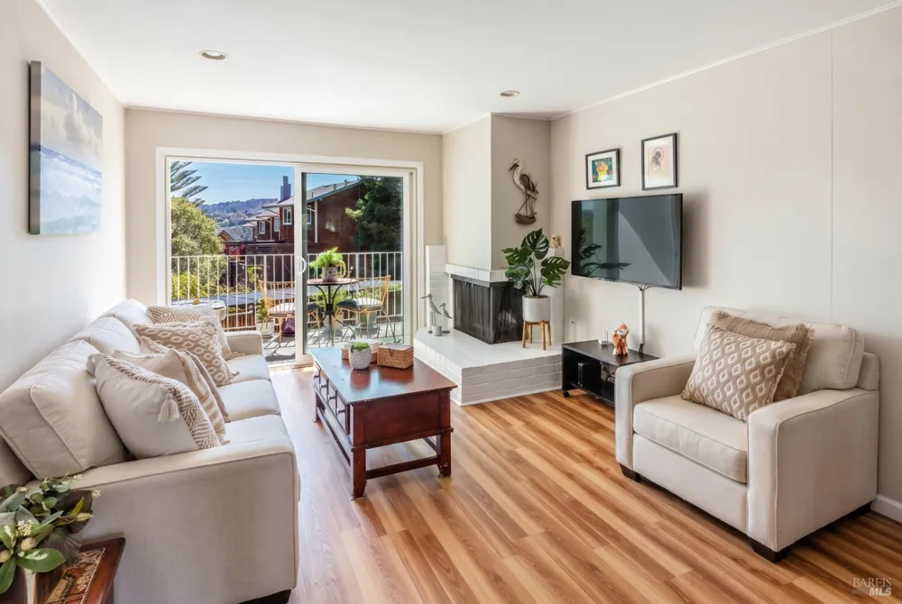 161 Lower Via Casitas Greenbrae, CA 94904