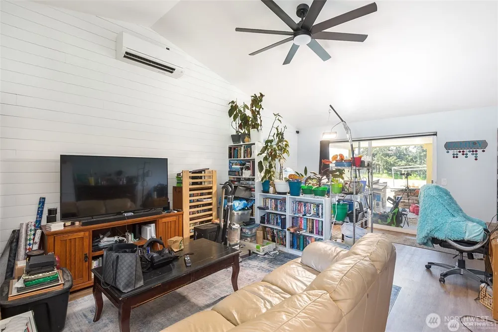 11 Stone Road Sequim, WA 98382