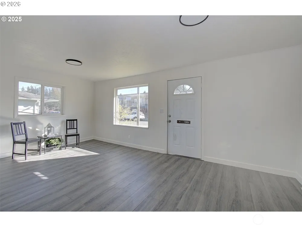 105 redpath Street Kelso, WA 98675