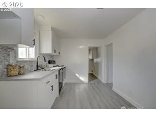 105 redpath Street Kelso, WA 98675