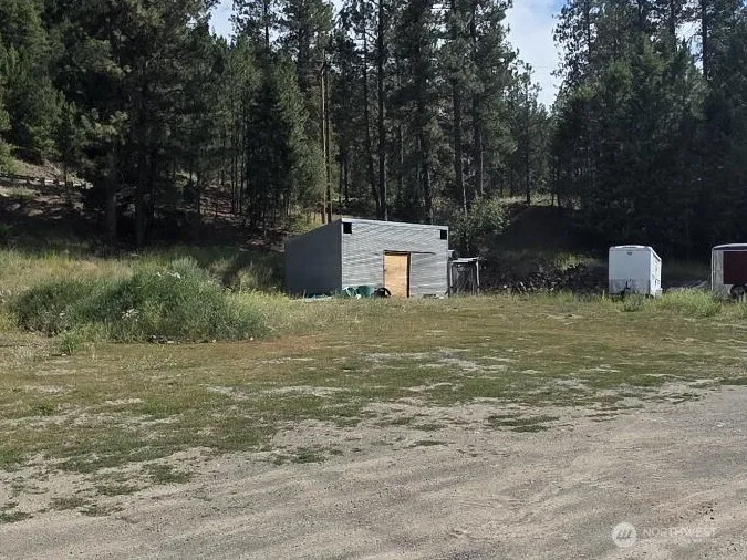 28 Creamery Road Republic, WA 99166