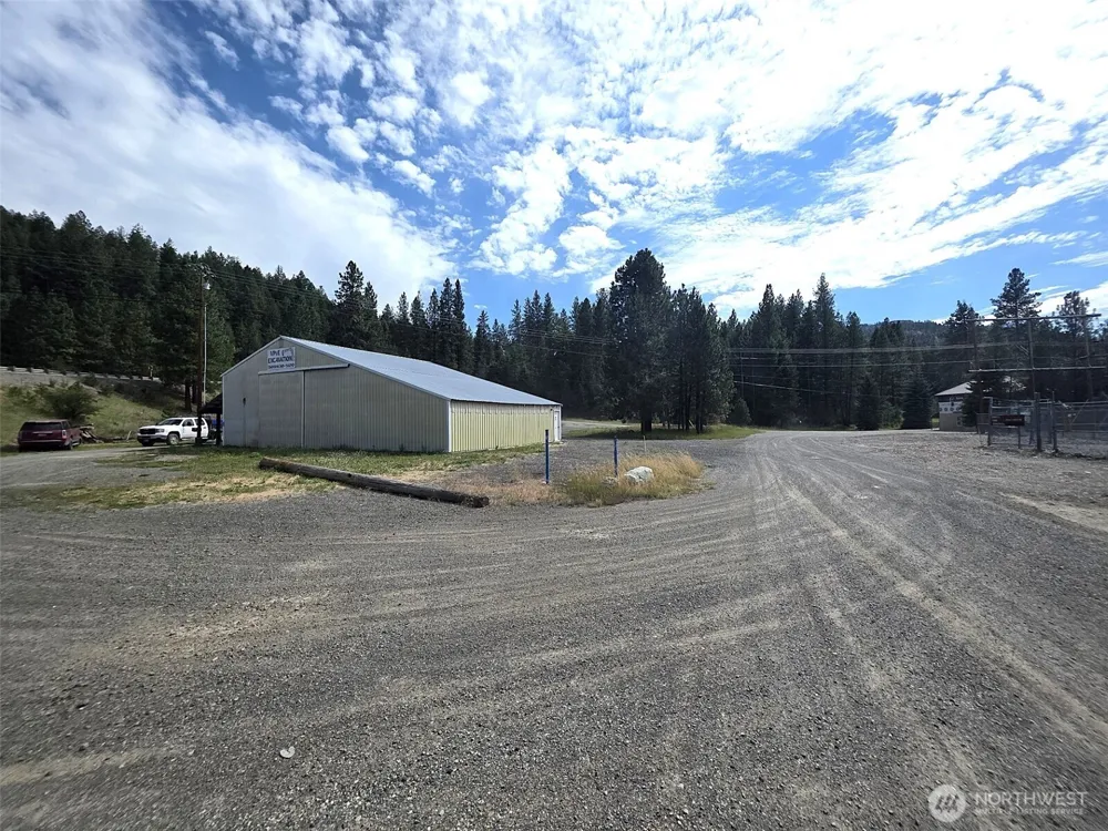 28 Creamery Road Republic, WA 99166