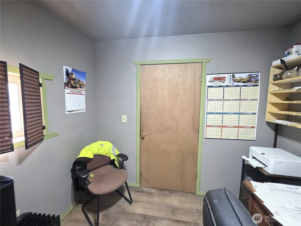 28 Creamery Road Republic, WA 99166