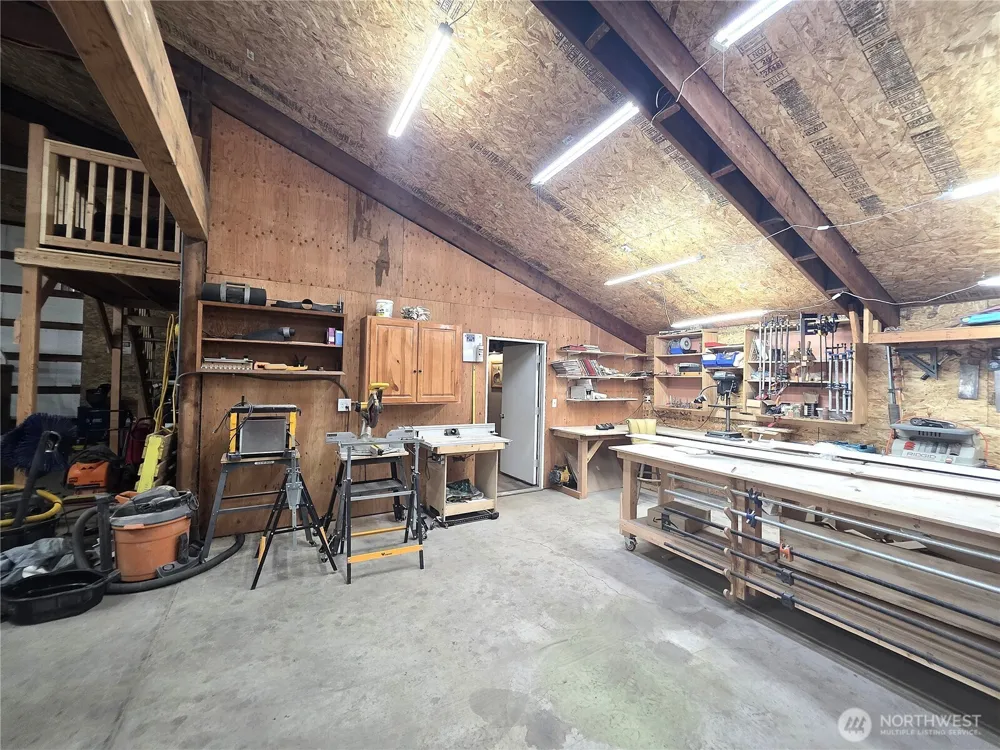 28 Creamery Road Republic, WA 99166