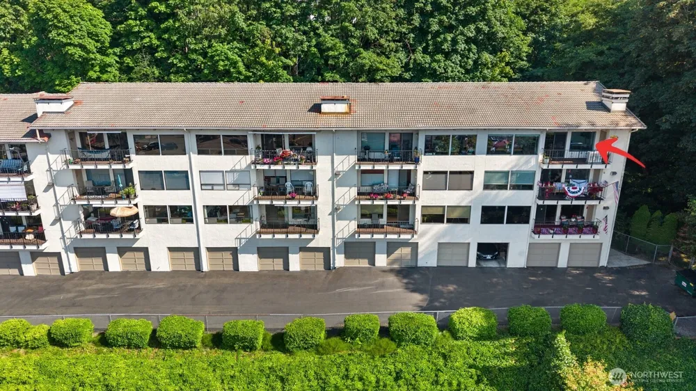 28313 Redondo Way S #301 Des Moines, WA 98198
