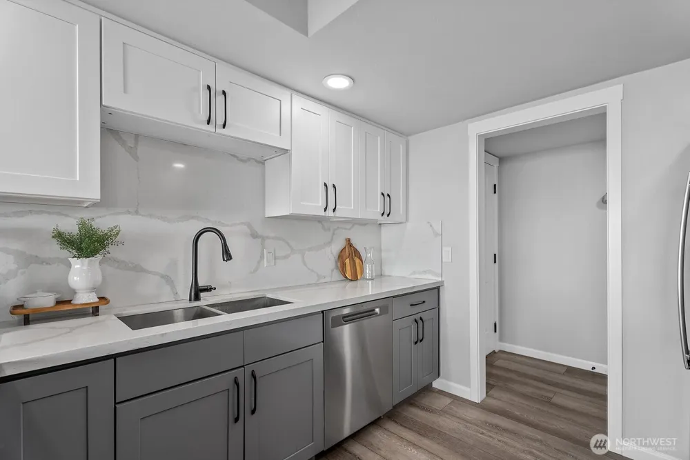 28313 Redondo Way S #301 Des Moines, WA 98198