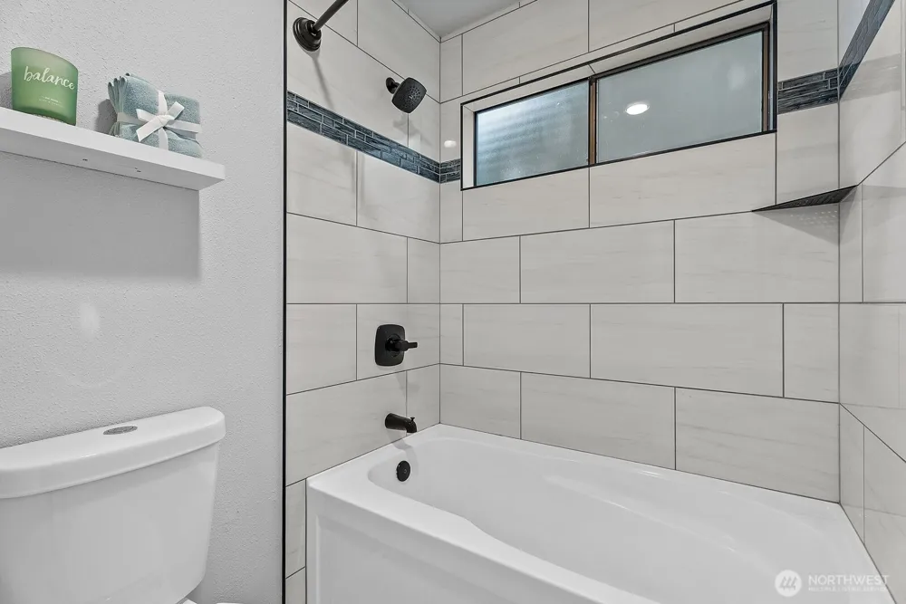 28313 Redondo Way S #301 Des Moines, WA 98198