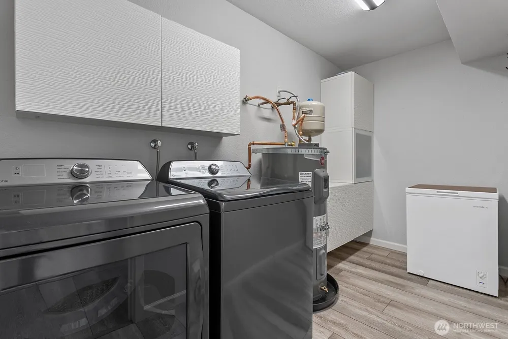 28313 Redondo Way S #301 Des Moines, WA 98198