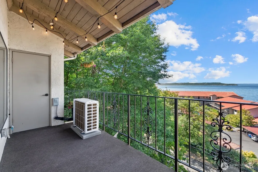 28313 Redondo Way S #301 Des Moines, WA 98198