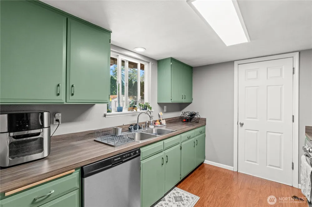 19320 Crescent Drive E Spanaway, WA 98387