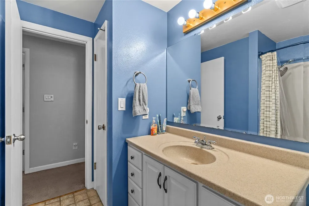 19320 Crescent Drive E Spanaway, WA 98387