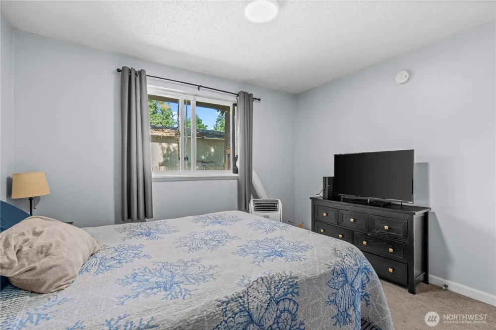 19320 Crescent Drive E Spanaway, WA 98387