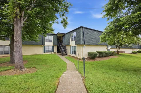 900 Mountain Creek Road