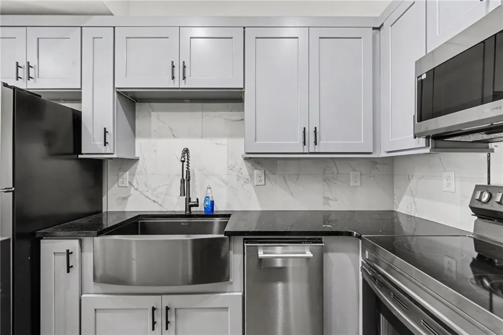 6305 Shannon Parkway #110 Union City, GA 30291