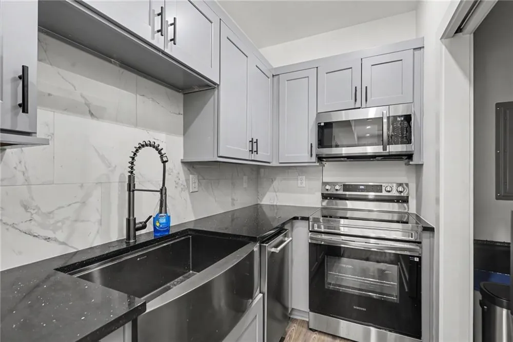 6305 Shannon Parkway #110 Union City, GA 30291