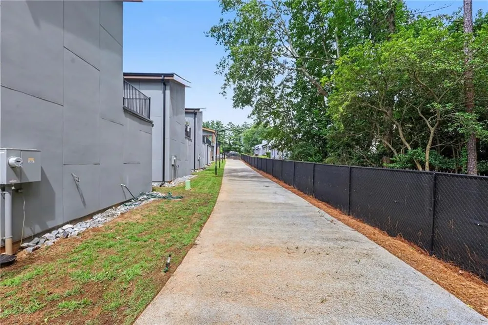 6305 Shannon Parkway #110 Union City, GA 30291