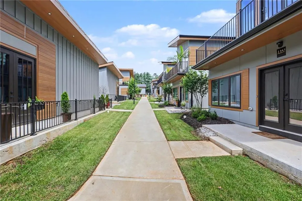 6305 Shannon Parkway #110 Union City, GA 30291