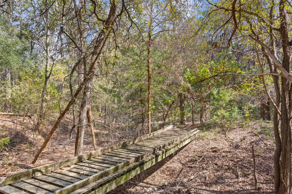 564 Sam Bass Road McGregor, TX 76657
