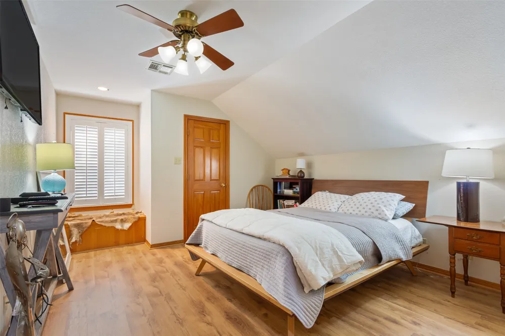 564 Sam Bass Road McGregor, TX 76657