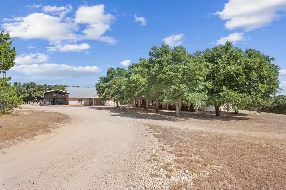 564 Sam Bass Road McGregor, TX 76657