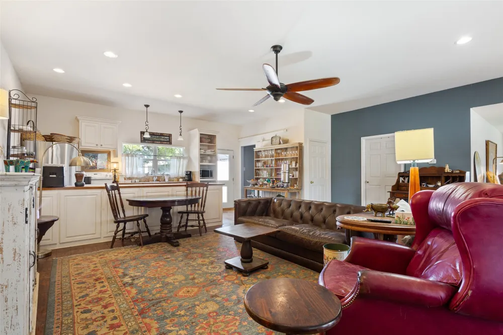 564 Sam Bass Road McGregor, TX 76657