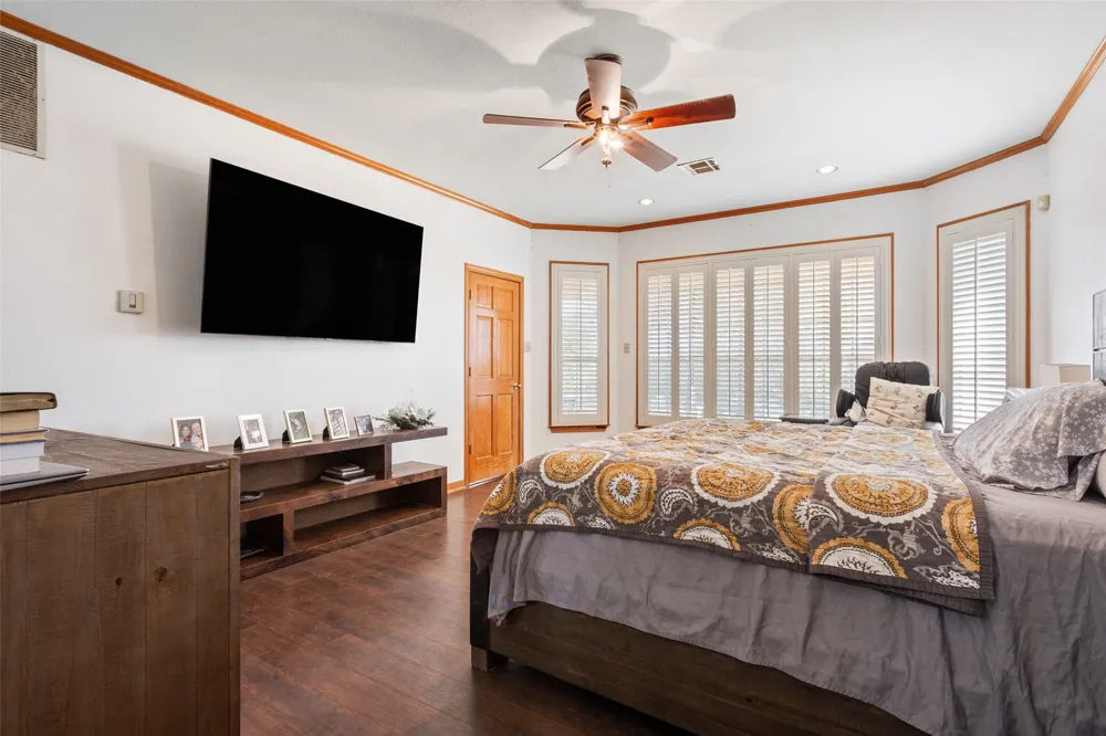 564 Sam Bass Road McGregor, TX 76657