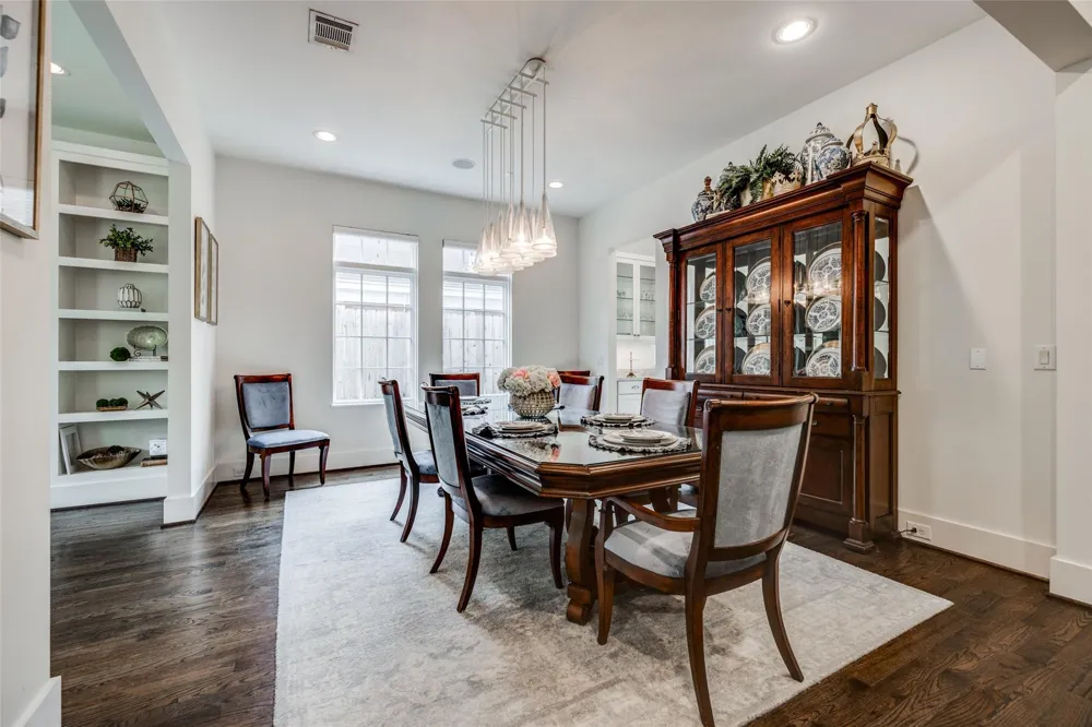 2815 Albans Road Houston, TX 77005