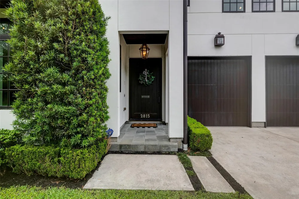 2815 Albans Road Houston, TX 77005