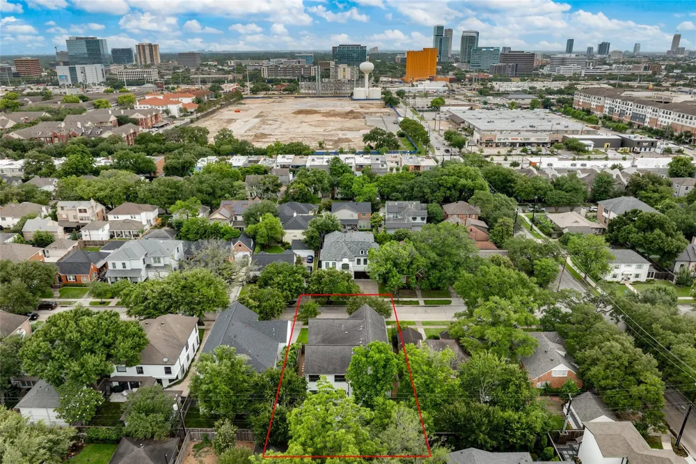 2815 Albans Road Houston, TX 77005