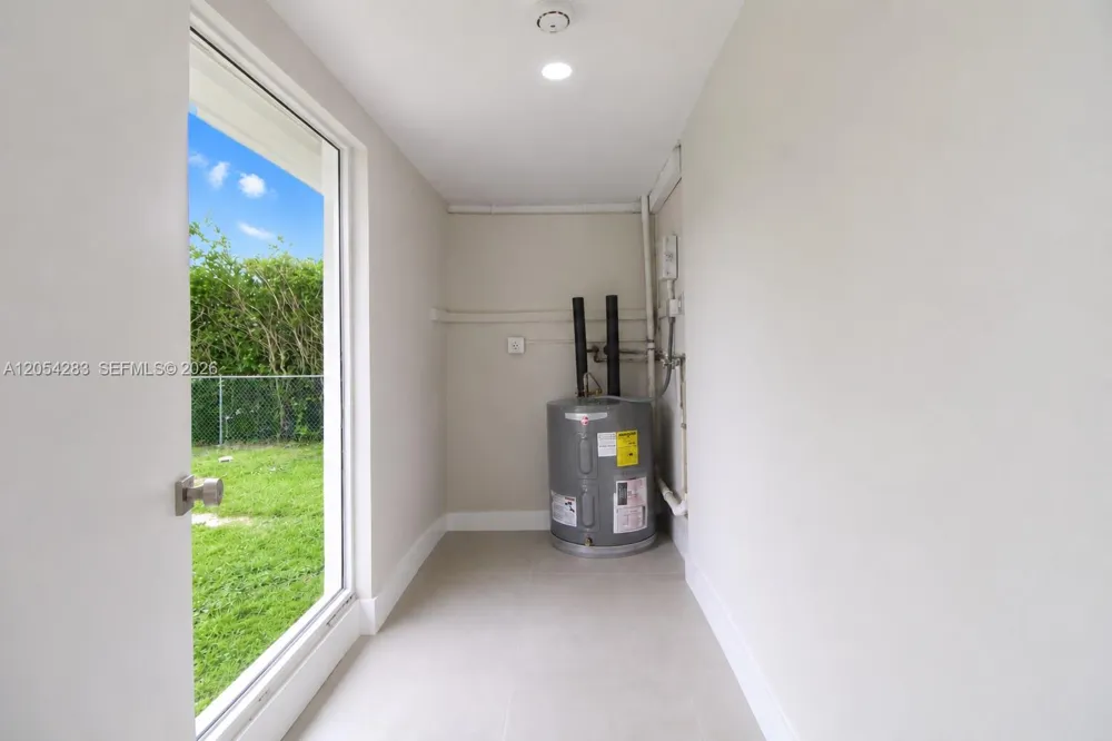 6410 SW 17th St West Miami, FL 33155