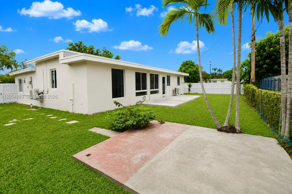 6410 SW 17th St West Miami, FL 33155