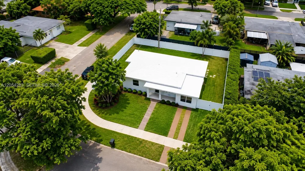 6410 SW 17th St West Miami, FL 33155