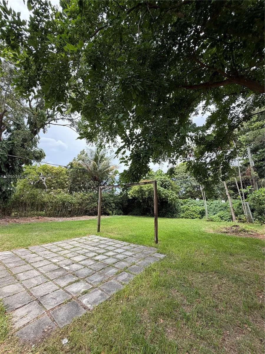 6410 SW 63rd Ct #. South Miami, FL 33143