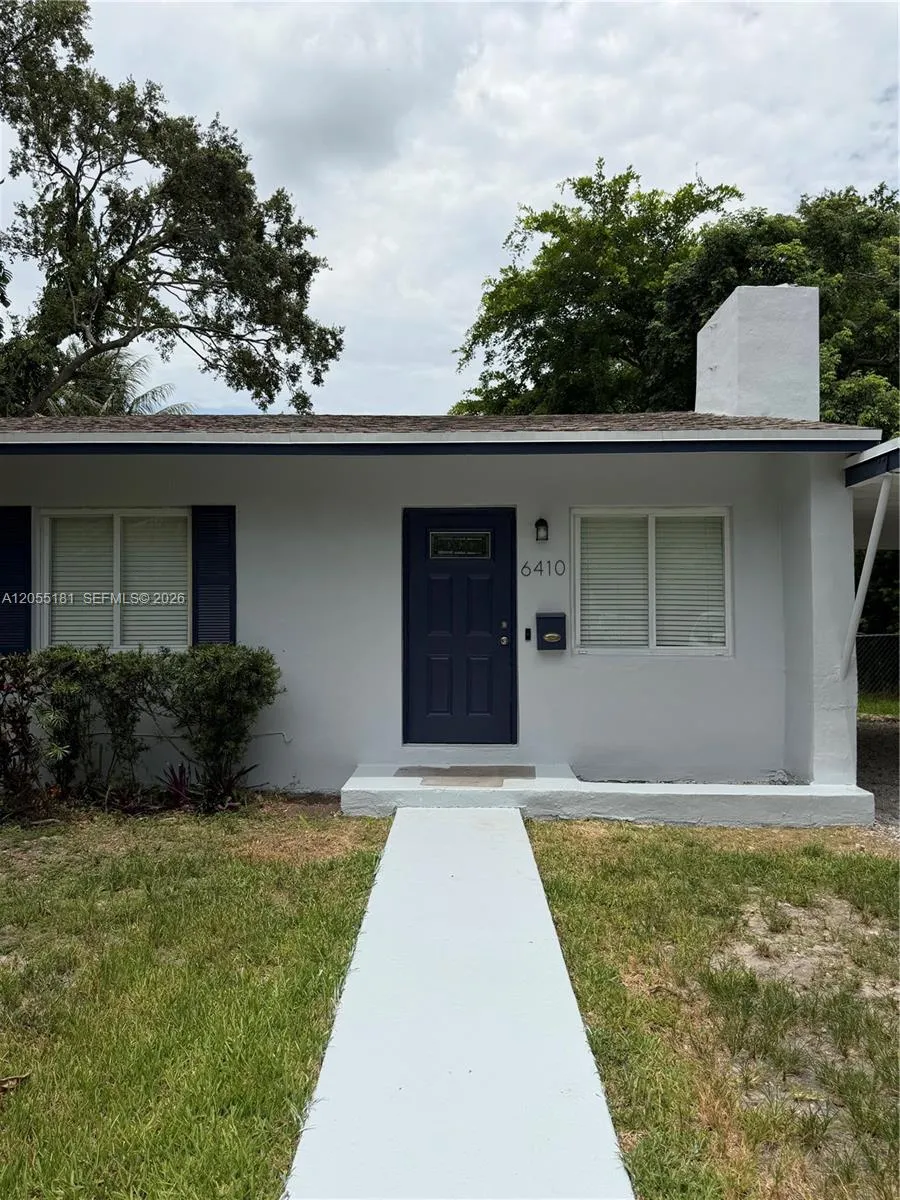 6410 SW 63rd Ct #. South Miami, FL 33143