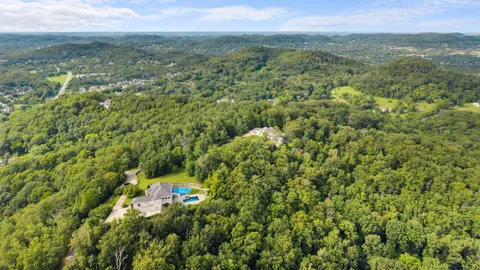 730 Valhalla Ln