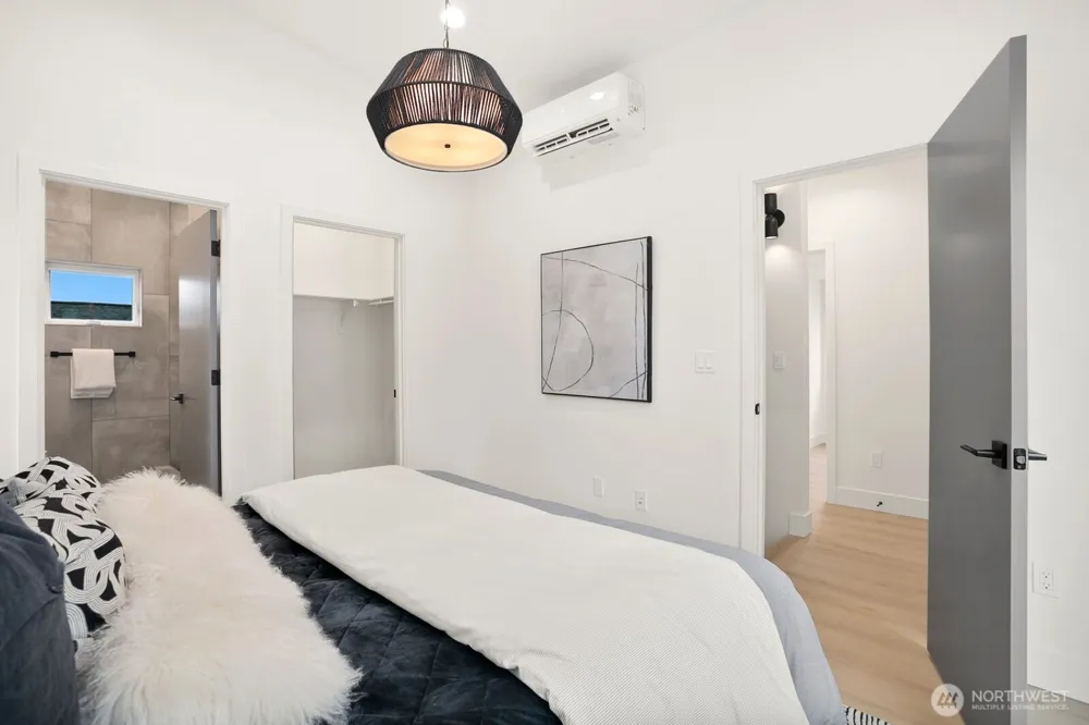 4217 S Findlay Street Seattle, WA 98118