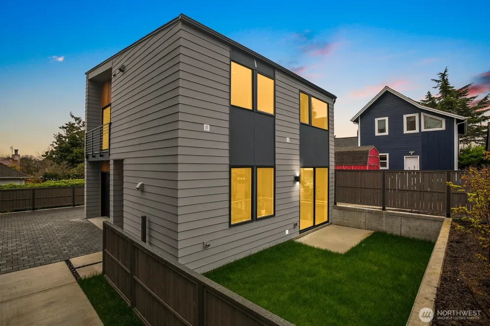 4217 S Findlay Street Seattle, WA 98118