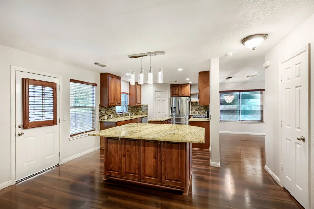 1405 Hawk Drive Cedar Park, TX 78613