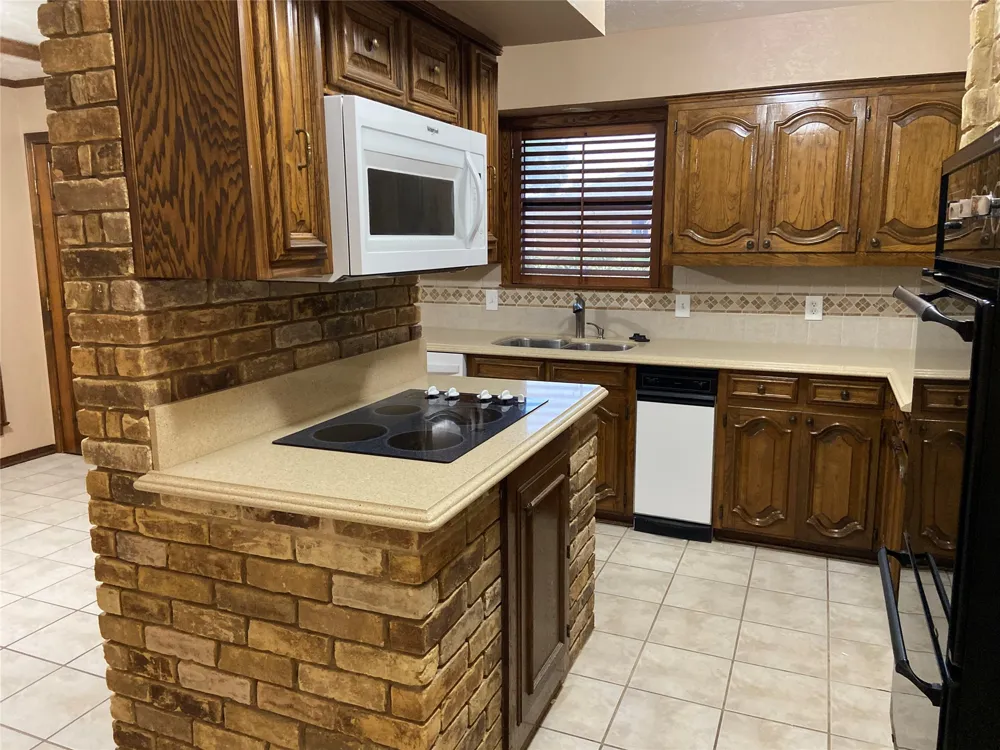 114 Stone Canyon Drive Highland Village, TX 75077