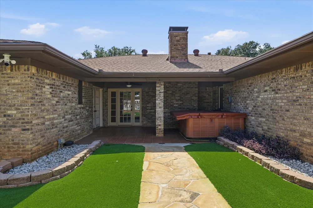 114 Stone Canyon Drive Highland Village, TX 75077