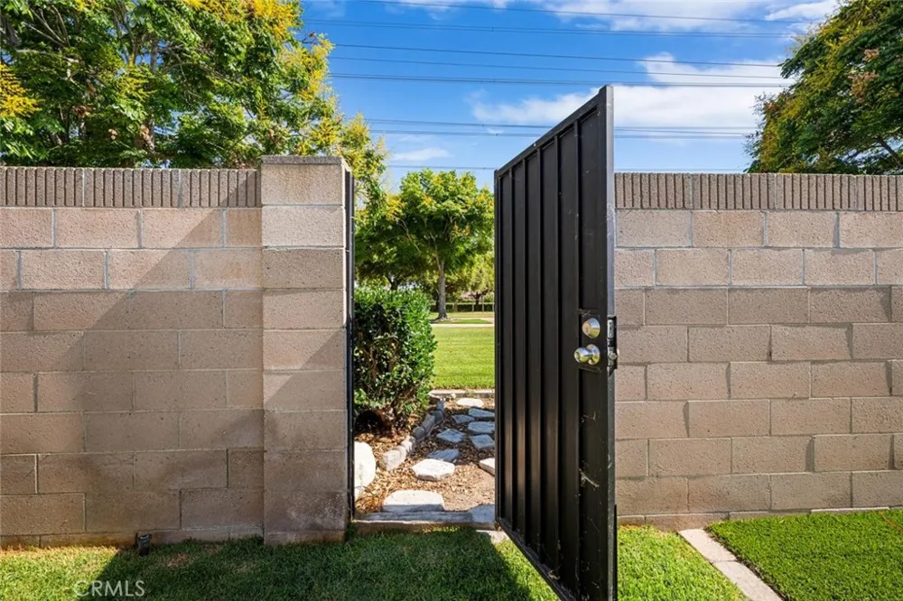 4641 Sharon Drive La Palma, CA 90623