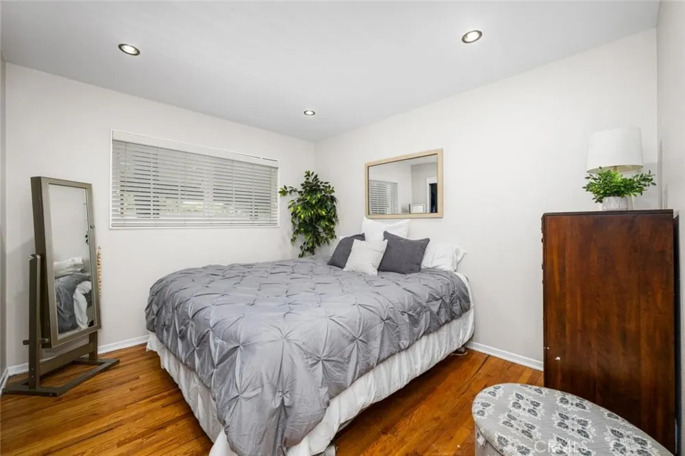 4641 Sharon Drive La Palma, CA 90623