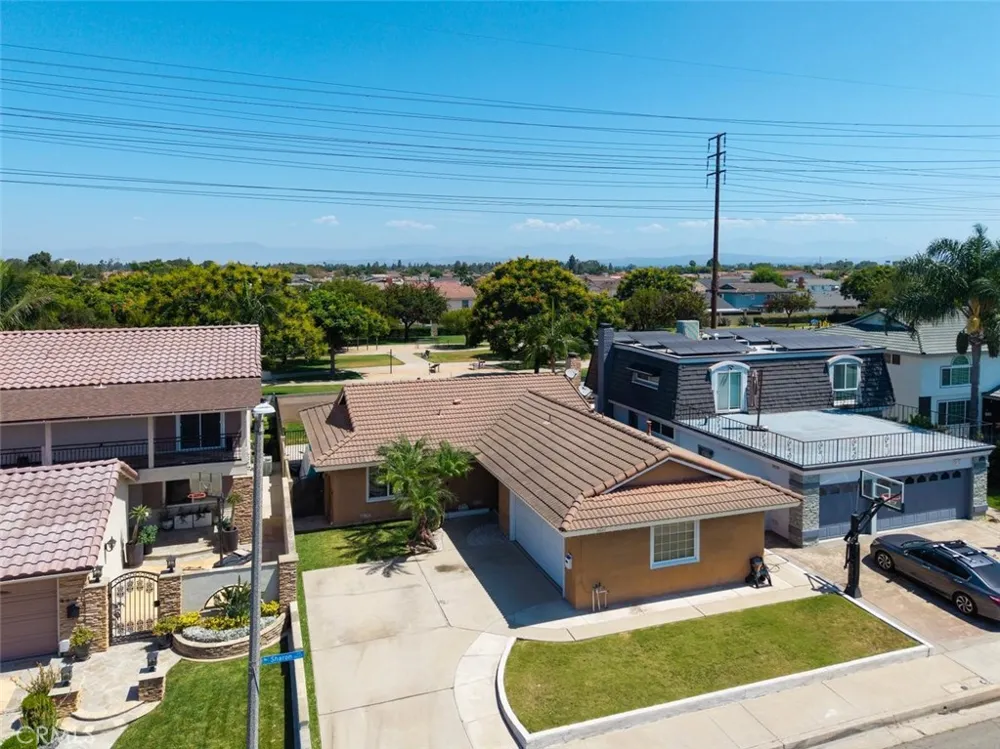 4641 Sharon Drive La Palma, CA 90623