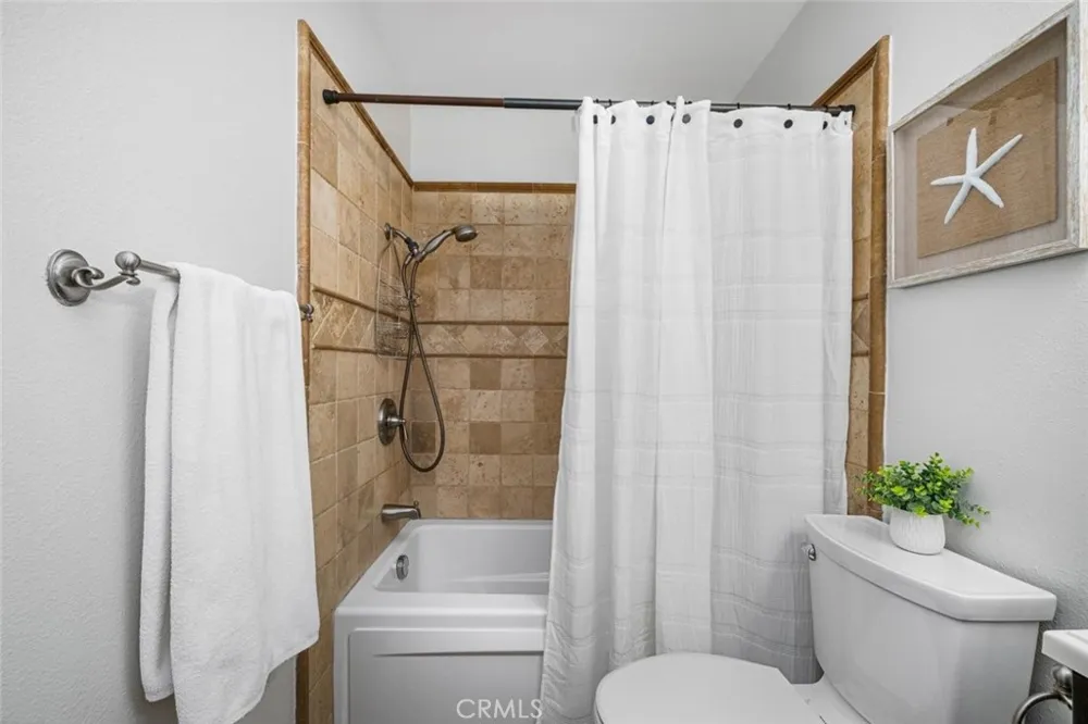 4641 Sharon Drive La Palma, CA 90623