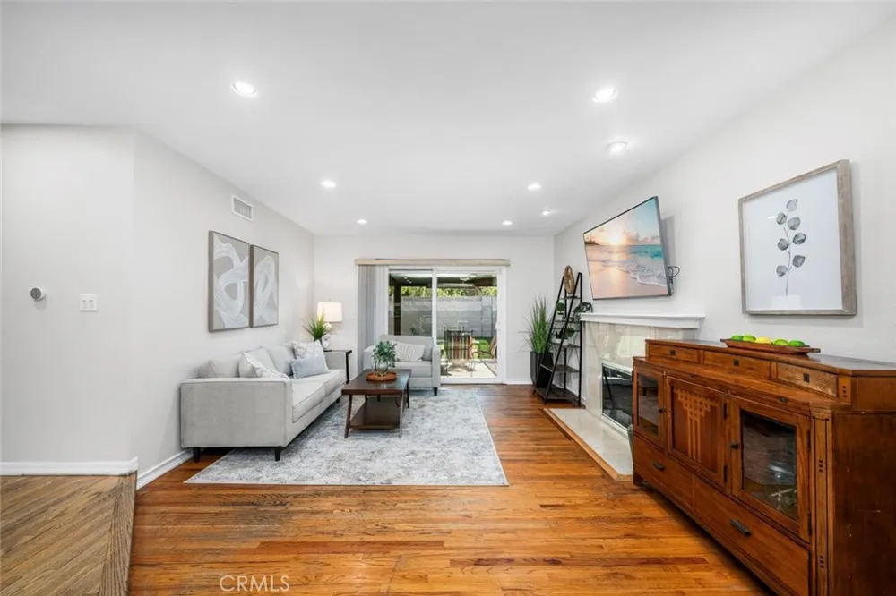 4641 Sharon Drive La Palma, CA 90623
