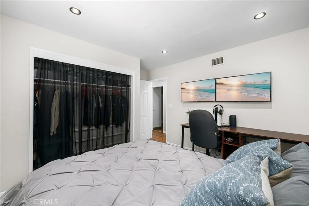 4641 Sharon Drive La Palma, CA 90623