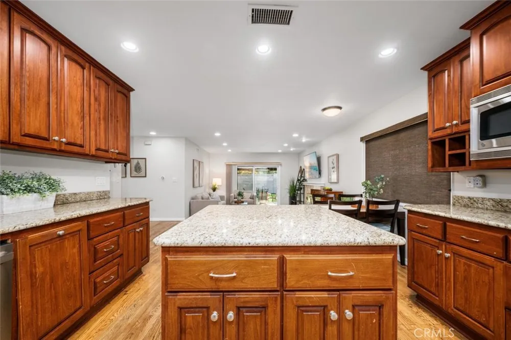 4641 Sharon Drive La Palma, CA 90623